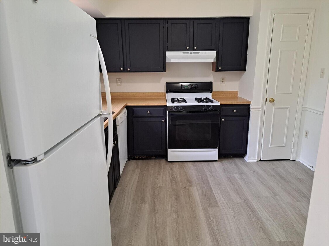 12266 Dapple Gray Ct, Woodbridge, VA 22192 Townhome Rentals in