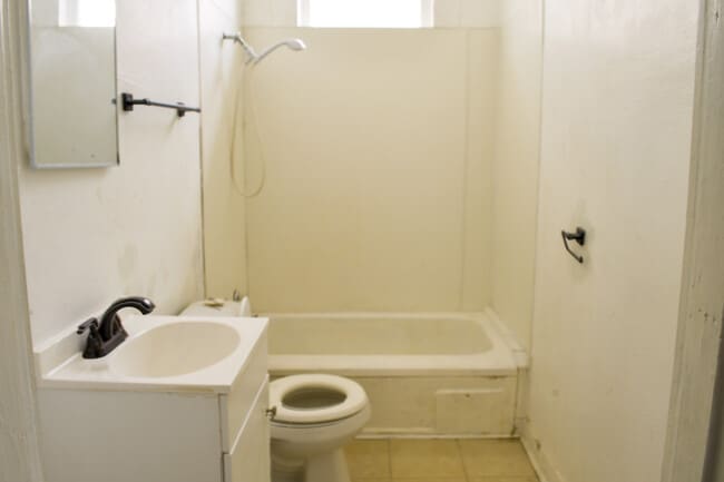 Building Photo - 2416 Highland Ave