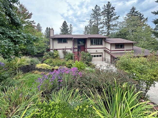 Photo - 505 Empress Ave Apartment