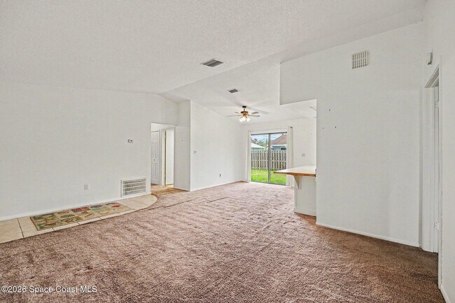 Building Photo - 2106 Tarrytown Ln NE