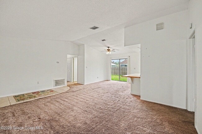 Foto del edificio - 2106 Tarrytown Ln NE