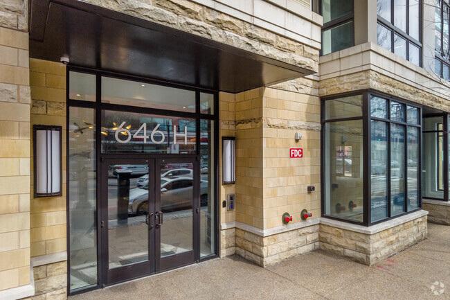 Front Entrance - 7|H