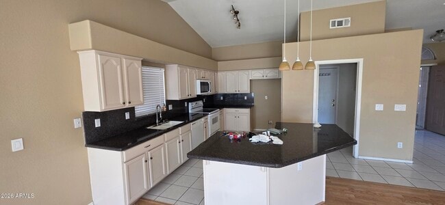 Foto del edificio - 9163 W Davis Rd