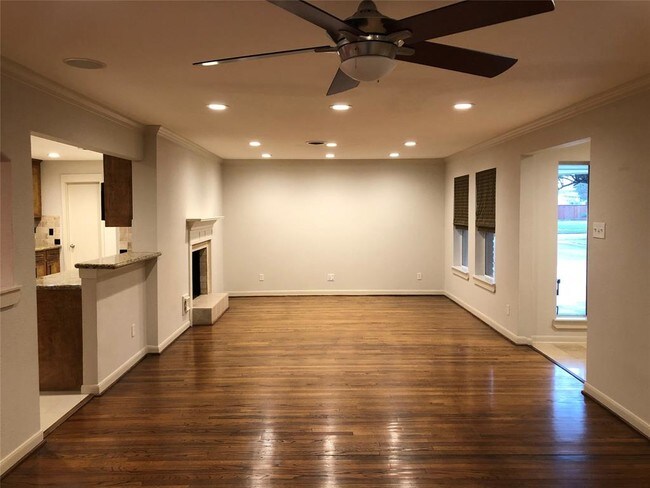 Building Photo - 9226 Timberside Dr