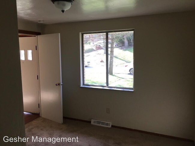 Building Photo - 420 Idlewood Rd