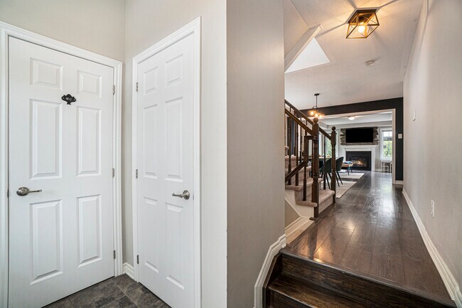 Building Photo - 748 Mayfly Cres