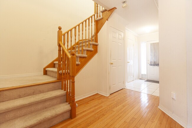 Photo du bâtiment - 75 Rockgarden Trail