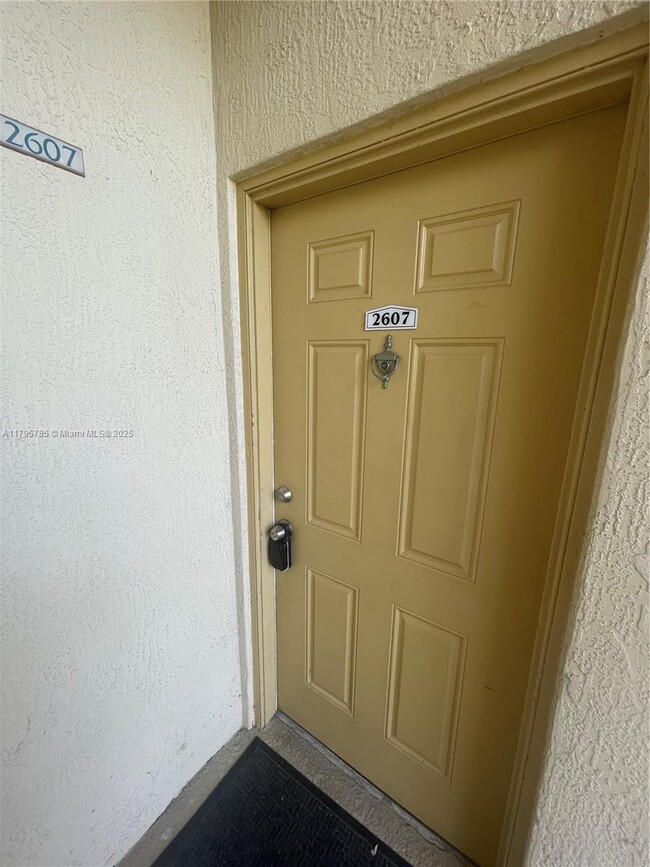 Building Photo - 1283 SW 46th Ave