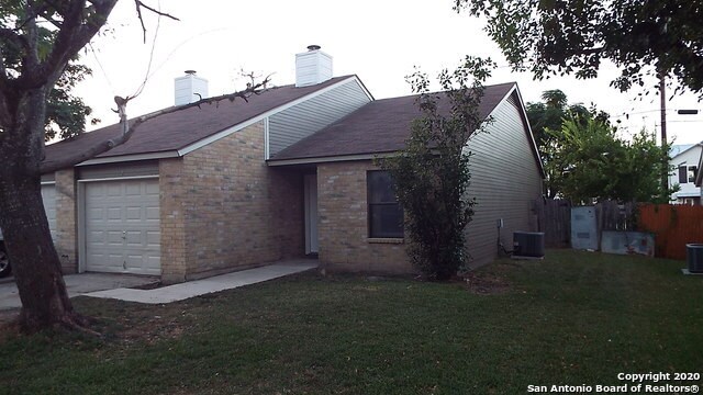 Building Photo - 120 Whisper Way