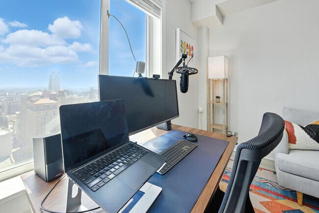 Foto del edificio - 899 Pine St