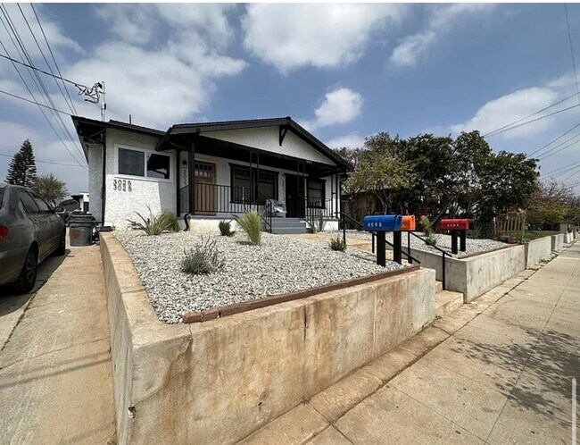 Building Photo - 3027 Lanfranco St