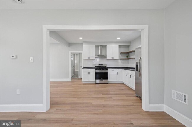 Foto del edificio - 6710 Marion Ave