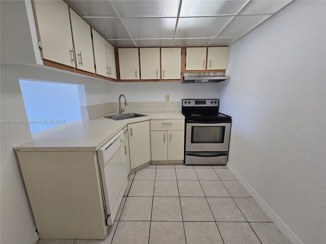 Foto del edificio - 4550 NW 9th St