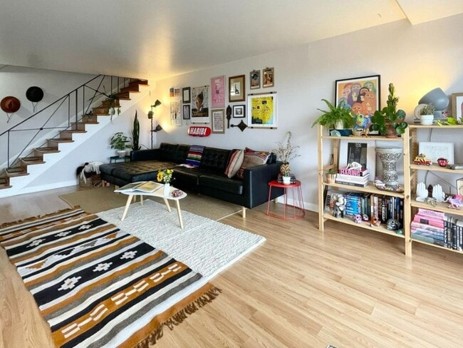 Photo - 301 N Beauregard St Townhome