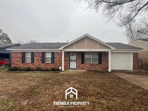 Building Photo - 6345 Martinwood Dr