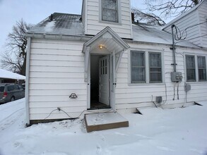 Building Photo - 508 Broadway