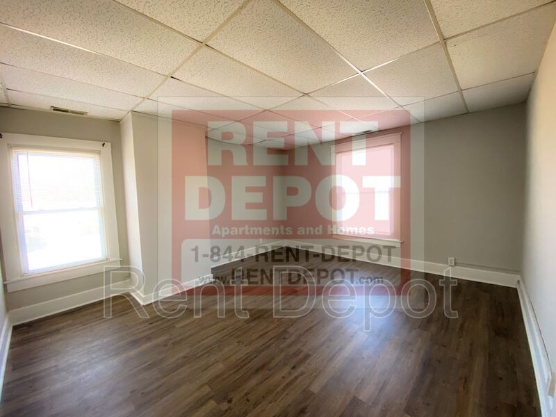 Primary Photo - 601 E Chandler Ave