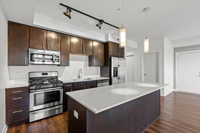 Foto del edificio - 500 N Northwest Hwy