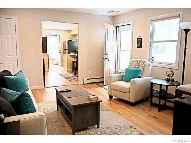 Foto del edificio - 38 Woodridge Rd