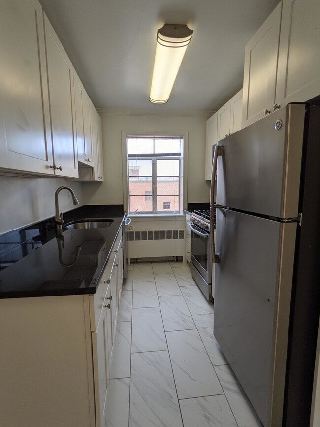 Building Photo - 76 St Paul St