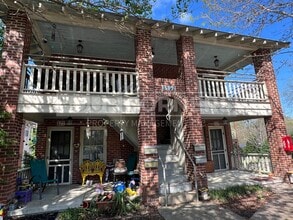 Building Photo - 1462 N Cherry St