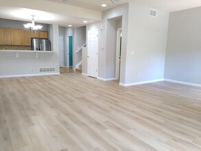 Building Photo - 13851 E Stanford Pl