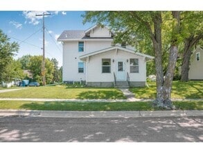 Building Photo - 857 Bradley Ave