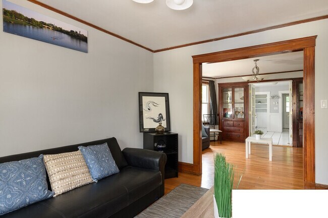 Foto del edificio - 246 Blanchard Rd