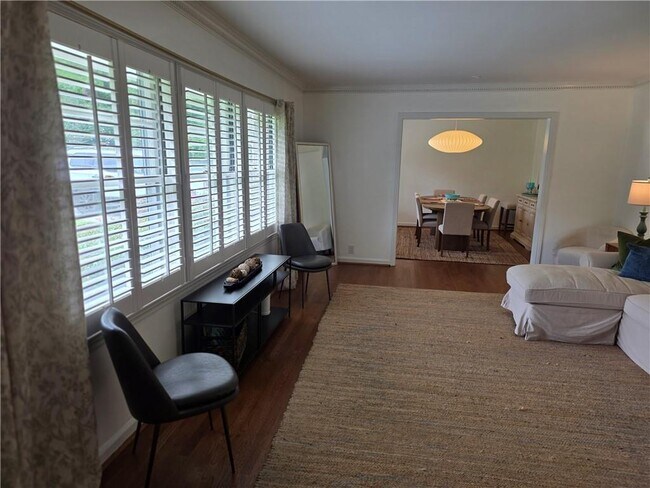 Foto del edificio - 2129 Pine Forest Dr NE