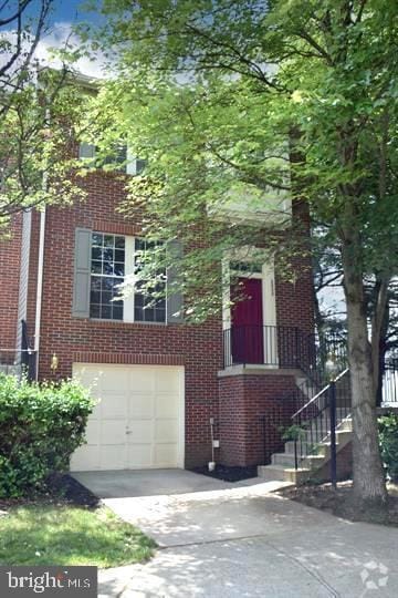 Building Photo - 2028 Madrillon Springs Ct