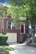 Building Photo - 2028 Madrillon Springs Ct