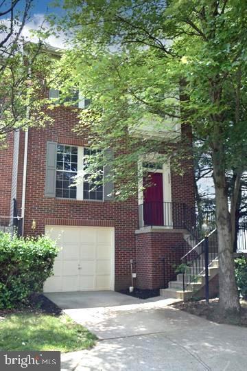 Primary Photo - 2028 Madrillon Springs Ct