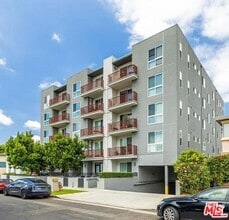 Building Photo - 1215 S Bedford St