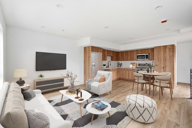 Building Photo - 204 N Union Ave