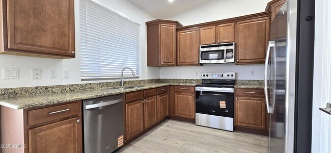 Foto del edificio - 9971 S 183rd Ln