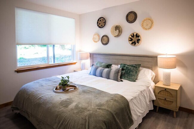 Foto del edificio - 235 Paradise Dr