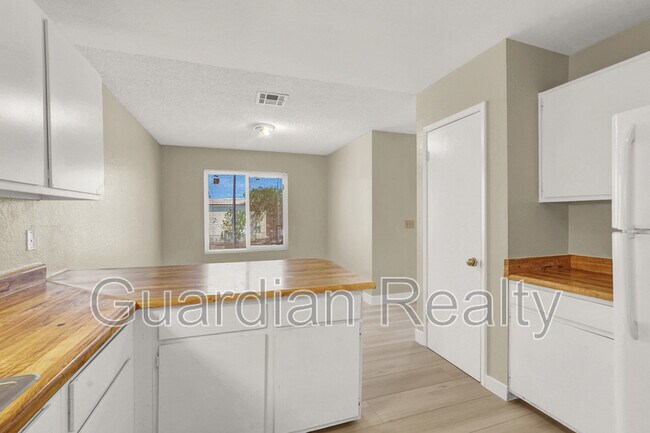 Foto del edificio - 801 N Major Ave