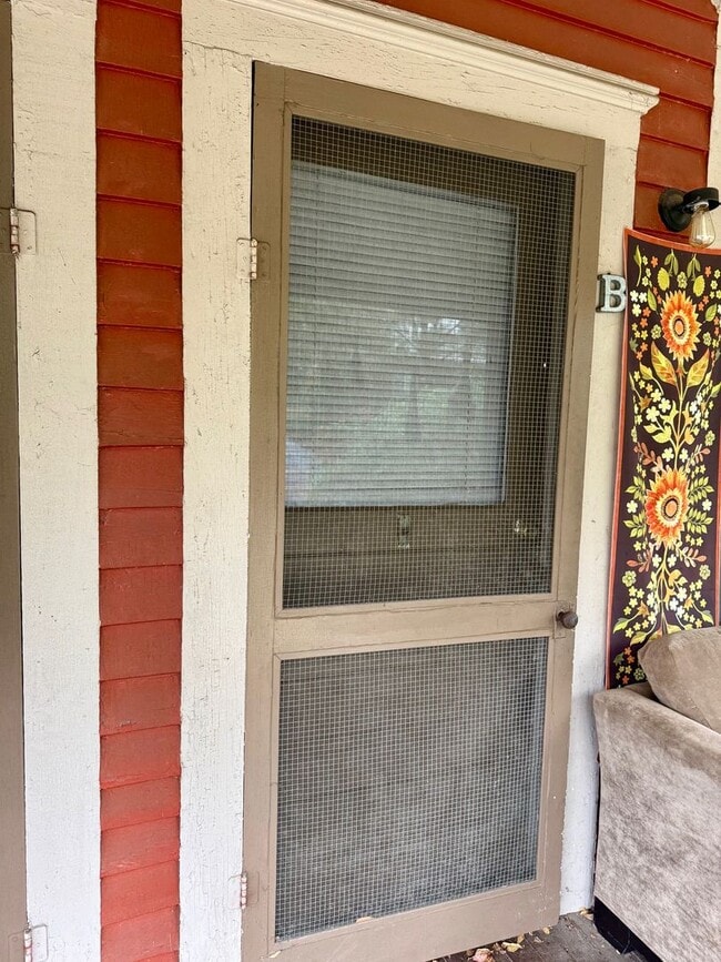 Building Photo - 153 Barrow St