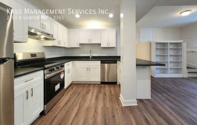 Foto del edificio - 2763 N Sawyer Ave