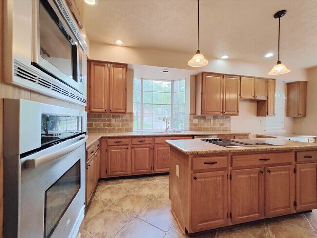Foto del edificio - 5019 Greenriver Valley Dr