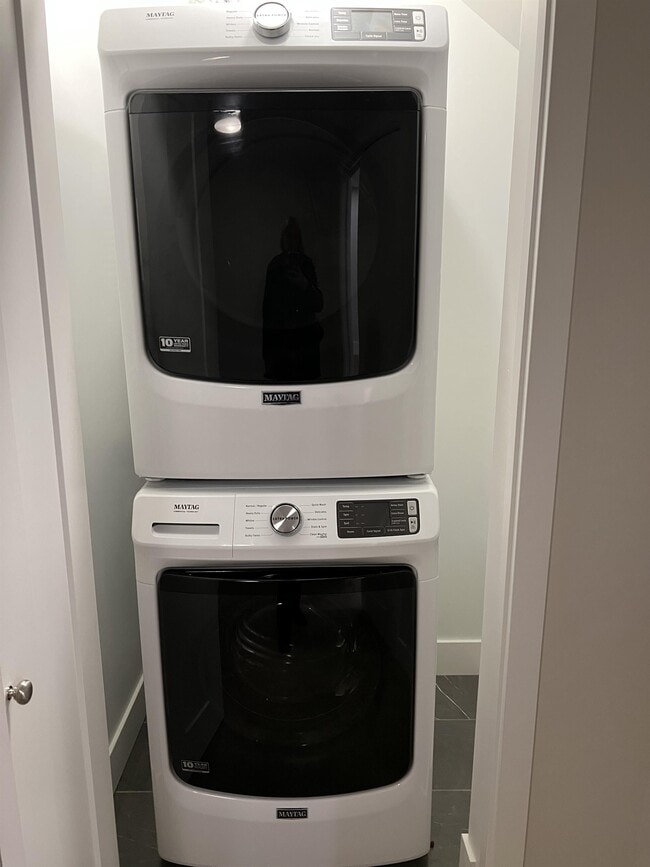 Photo du bâtiment - 45500-45500 Campus Dr