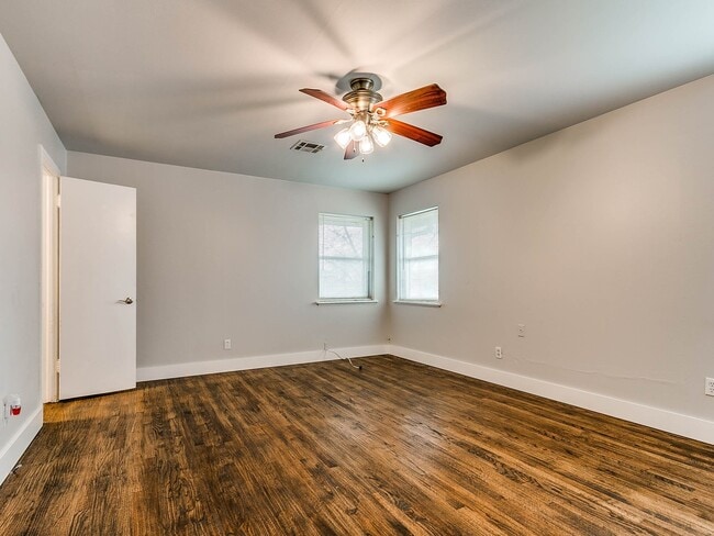 Building Photo - 3 Bed/2 Bath in NE OKC
