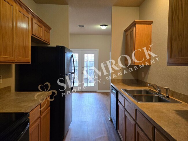 Foto del edificio - 3/2 Uptown Fourplex