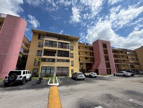Building Photo - 406 W Park Dr