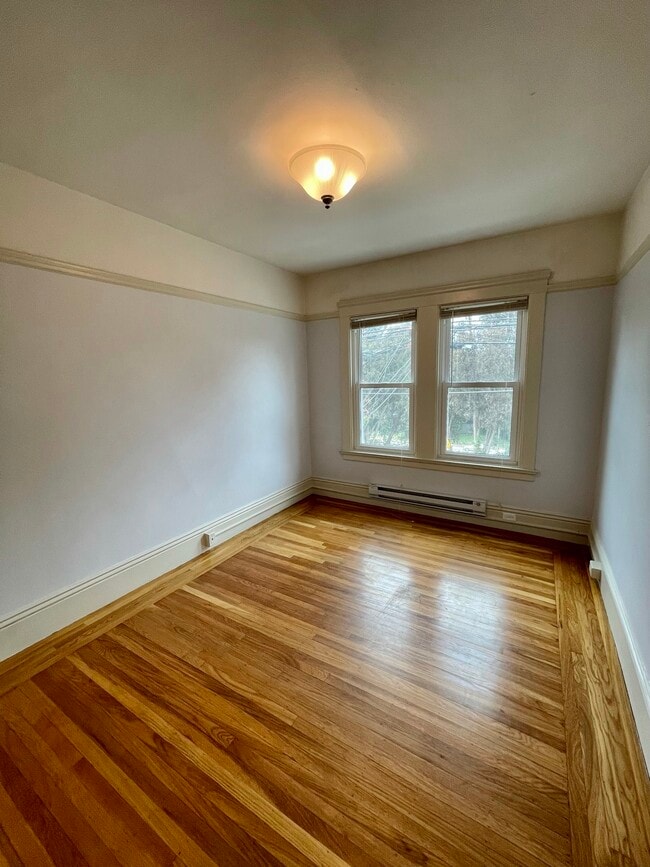 Building Photo - 1309 Kansas St