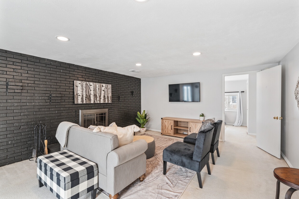 9081 Marlowe Ave, Plymouth, MI 48170 House Rental in Plymouth, MI