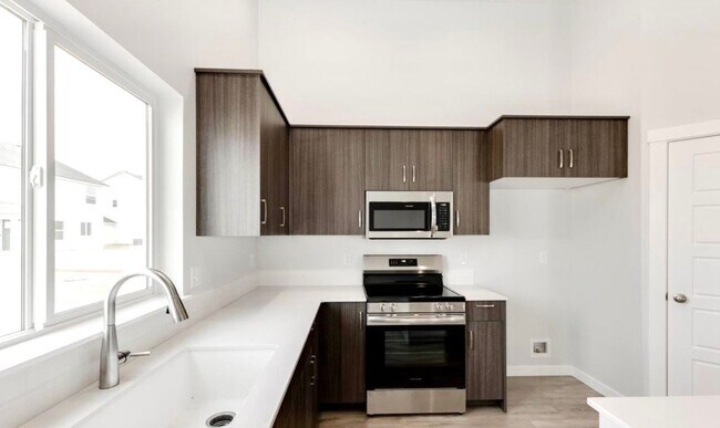 Foto del edificio - 6290 W Karpathos St