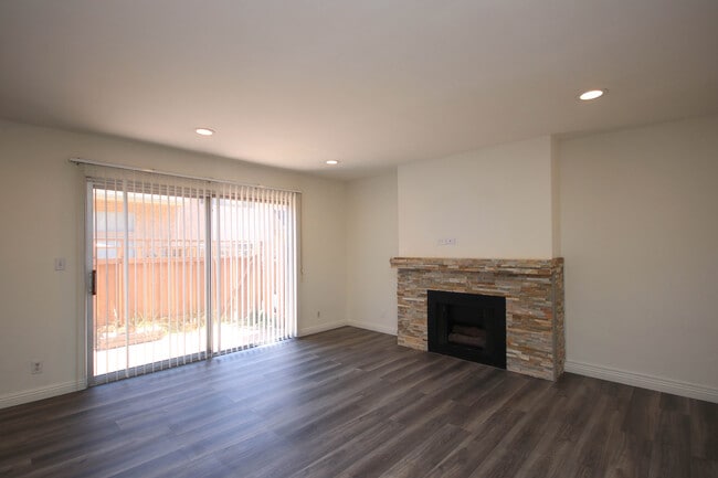 Foto del edificio - 1508 Dixon St