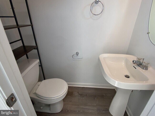Foto del edificio - 6813 Sanctuary Ct