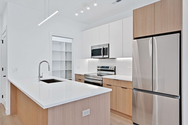 Foto del edificio - East Lakeview / Wrigleyville - Brand New C...